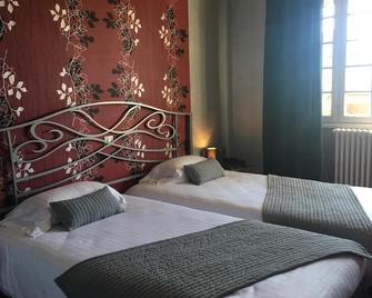 Logis La Thomasse - Aurillac - Habitación