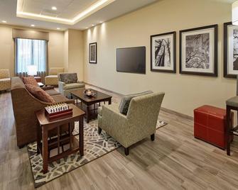 Staybridge Near Downtown Disney. Free Breakfast, Outdoor Pool! - Anaheim - Sala de estar