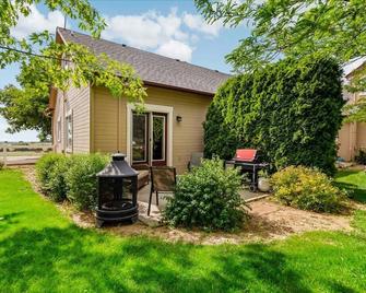 Beautiful Country & Ranch setting with room to relax - Emmett - Patio