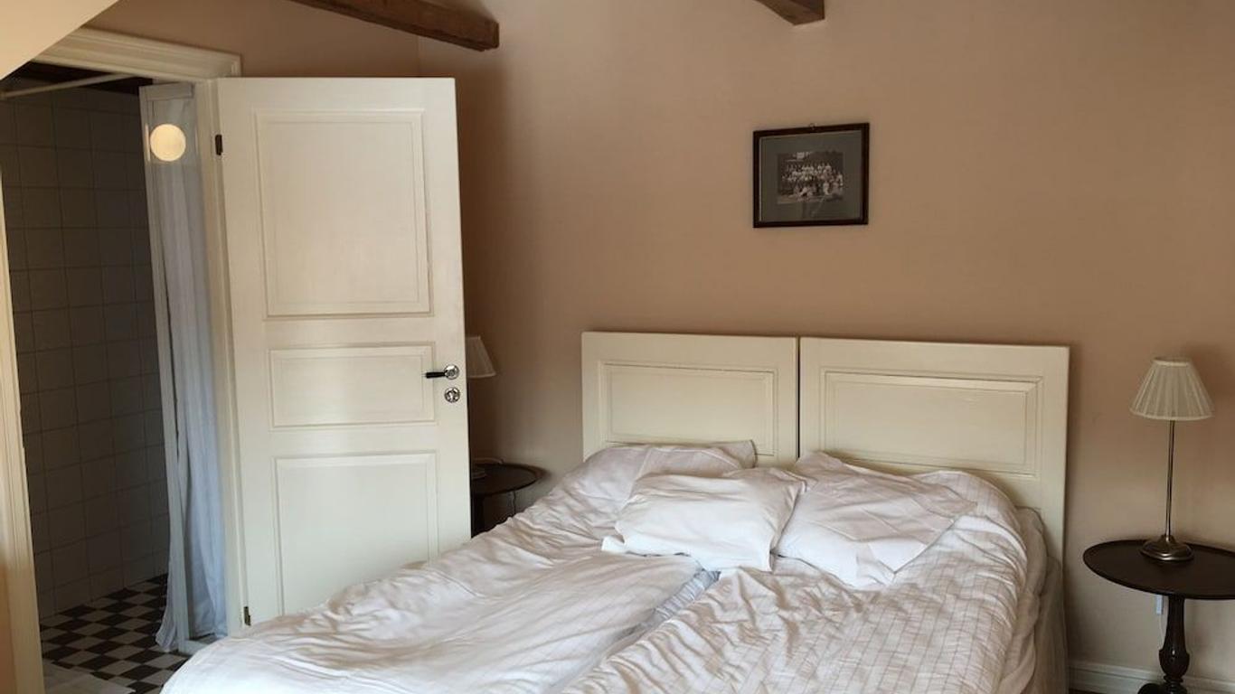 فارمورس ليكا