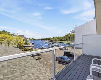 Prince Edward/Picton Harbour Inn - Picton - Balkon