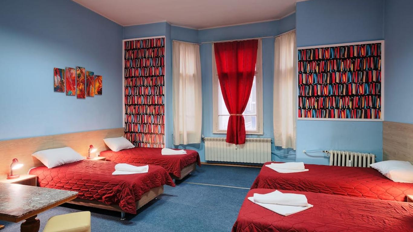Guest House 32
