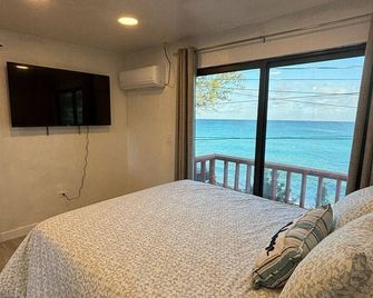 Cozy Beachfront Studio in Bimini, Bahamas – Your Perfect Island Escape! - آليس تاون - غرفة نوم