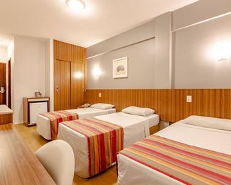 Hotel Pires - Balneario Camboriu - Schlafzimmer