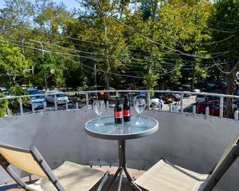 Chveni Qalaqi - Koutaïssi - Balcon