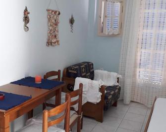 Haralampis Home - Astypálaia - Dining room