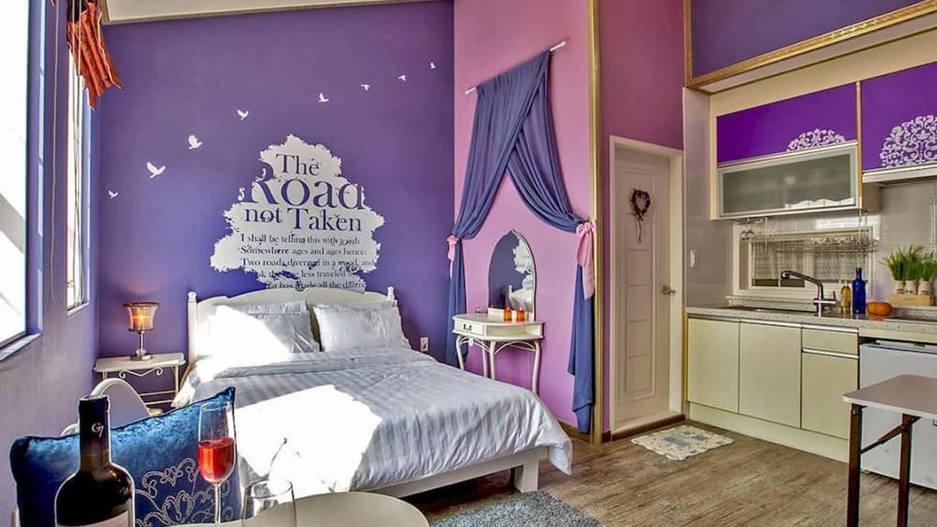 Ganghwado Afternoon in the Forest Pension