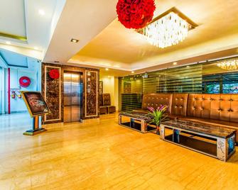 Fabhotel Kenil Star - Dehradun - Lobby