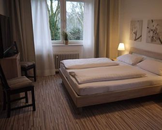 Hotel am Stadion - Duisburgo - Habitación