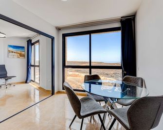 Stunning sea view in Los Abrigos - Los Abrigos - Dining room