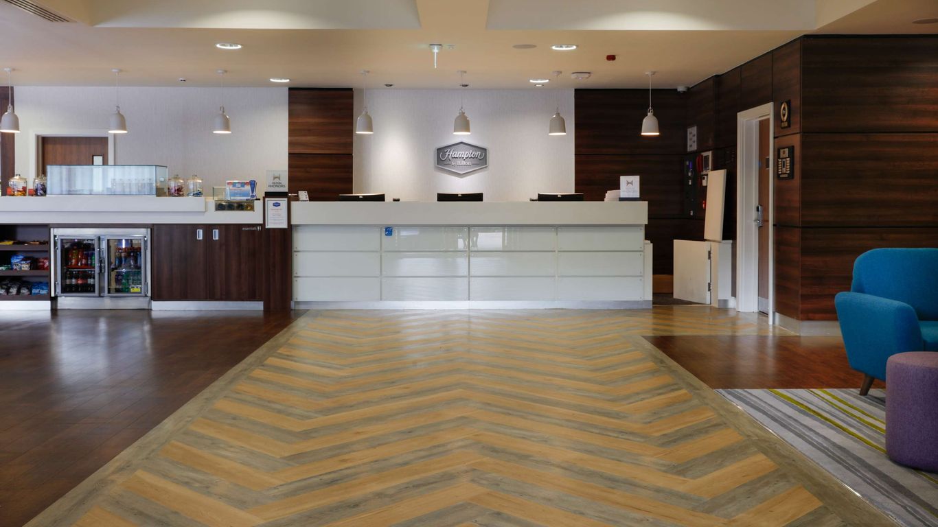 هامبتون باي هيلتون إكستر ايربورت