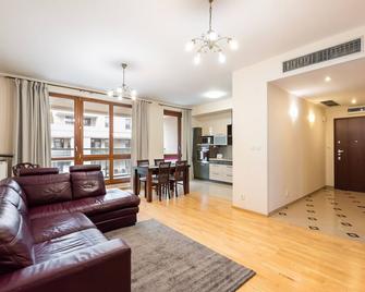 Wilanów Violet Apartment - Varsovia - Sala de estar