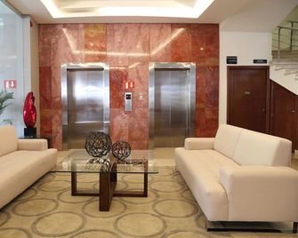 Ejecutivo Express - Guadalajara - Hall