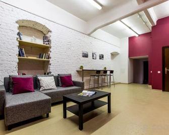 Hostel Rus Aviator - Moscovo - Sala de estar
