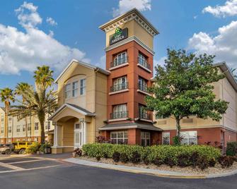 Extended Stay America Suites - Tampa - Airport - N Westshore Blvd - טמפה - בניין