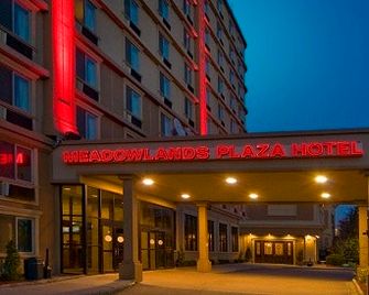Meadowlands Plaza Hotel - Secaucus - Edificio