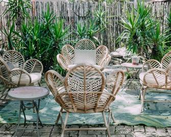 The Biscuit - New Braunfels - Patio