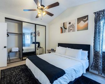 The Cozy Sac-Pool/large yard & attractions nearby - Sacramento - Quarto