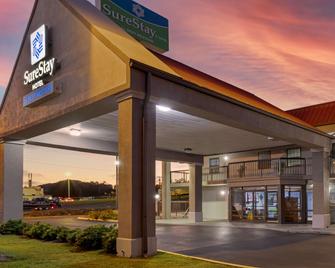 SureStay Hotel by Best Western Lenoir City - Lenoir City - Будівля