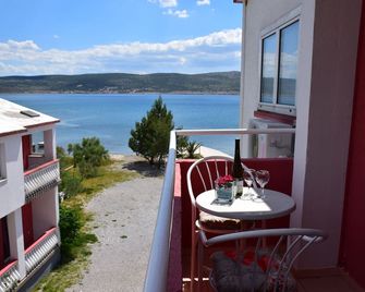 Apartments and rooms Marko - Starigrad - Balcony