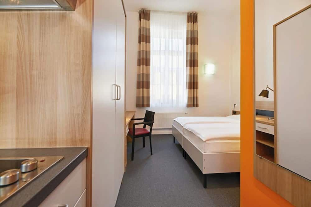 Townhouse Düsseldorf - Düsseldorf - Yatak Odası