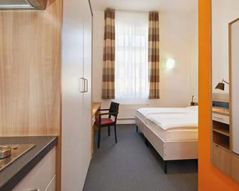 Townhouse Düsseldorf - Düsseldorf - Phòng ngủ