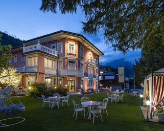Hotel Luis - Fiera di Primiero - Terasa