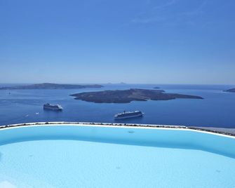 Alta Vista Suites - Thera - Pool