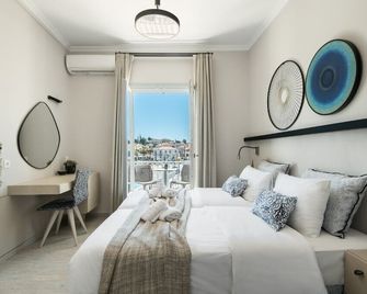 Klimis Hotel - Spétses