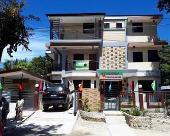 Gravino Pension House - Oslob - Gebäude