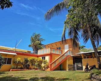 Gipsy Ranch Rooms - Sosúa - Building