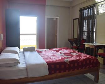Hotel Chief - Aizawl - Bedroom