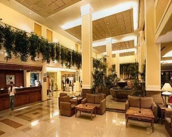 Avanti Hotel - פאפוס - לובי