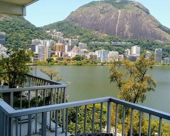 Excellent Apartment In The Beautiful Lagoon Downtown! Wonderful View! - Río de Janeiro - Balcón