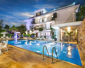 Kt Apartment - Siem Reap - Basen