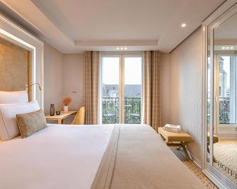 أوتل ماديسن - باريس - غرفة نوم