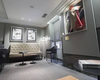 Hotel Europa - Pamplona - Lounge