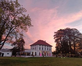Séquoias Golf & Ressort - Bourgoin-Jallieu - Gebäude