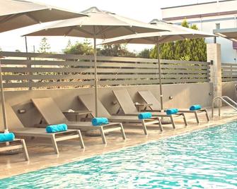 Waterlily Hotel Apartments - Kalathas - Pool