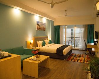 Four Leaf Service Suites - Roorkee - Camera da letto