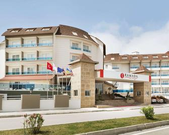 Ramada Resort by Wyndham Side - Сиде (Анталья) - Здание