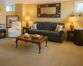 This Old Frat House Bed & Breakfast - Missoula - Sala de estar