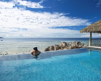 Tadrai Island Resort - Mana Island - Zwembad