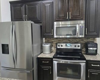 Beautiful Home in Mansfield - Mansfield - Кухня
