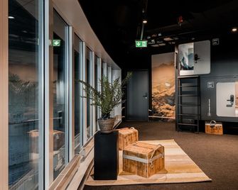Capsule Hotel - Zurich Airport - Kloten - Lobby