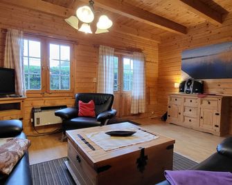 Holiday Home Zum Stolpseefischer by Interhome - Fürstenberg/Havel - Wohnzimmer