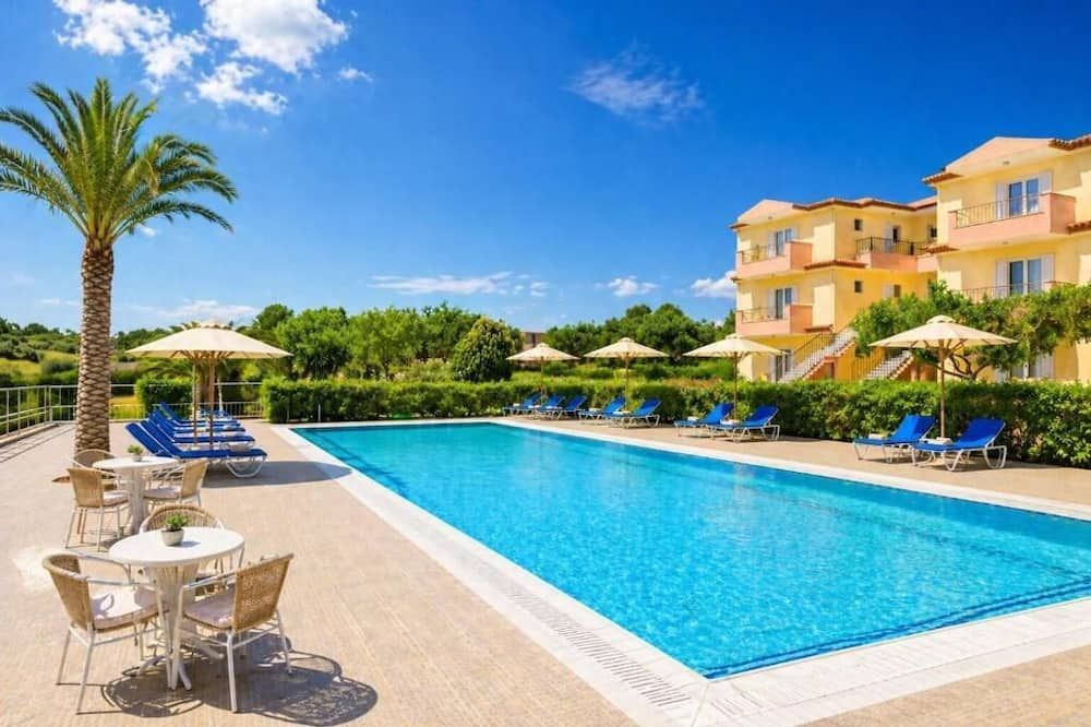 Nautilos Hotel - Lixouri - Bazén