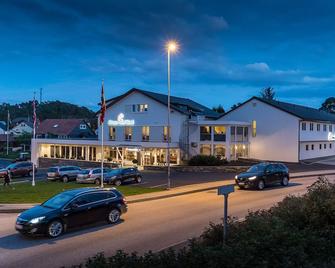 Almaas Hotell Stord As - Leirvik - Building