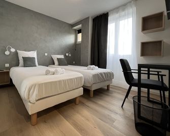 Hôtel Le Ponson - Aubenas - Slaapkamer