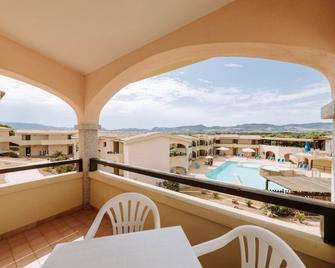 Baia delle Mimose Hotel - Badesi - Balcón